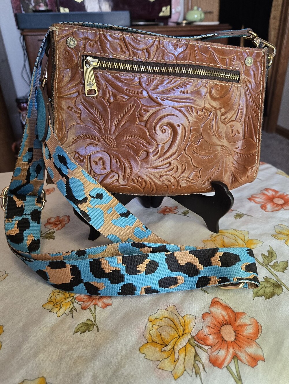 Patricia Nash Tooled Bag With Crossbody Detachable and Adjustable Strap
